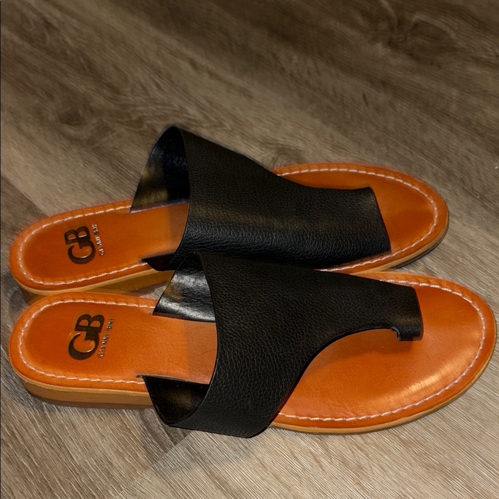 Gianni Bini Black Leather Slide Sandals